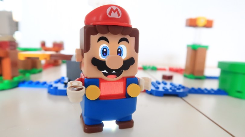 Lego Mario with a cup of tea